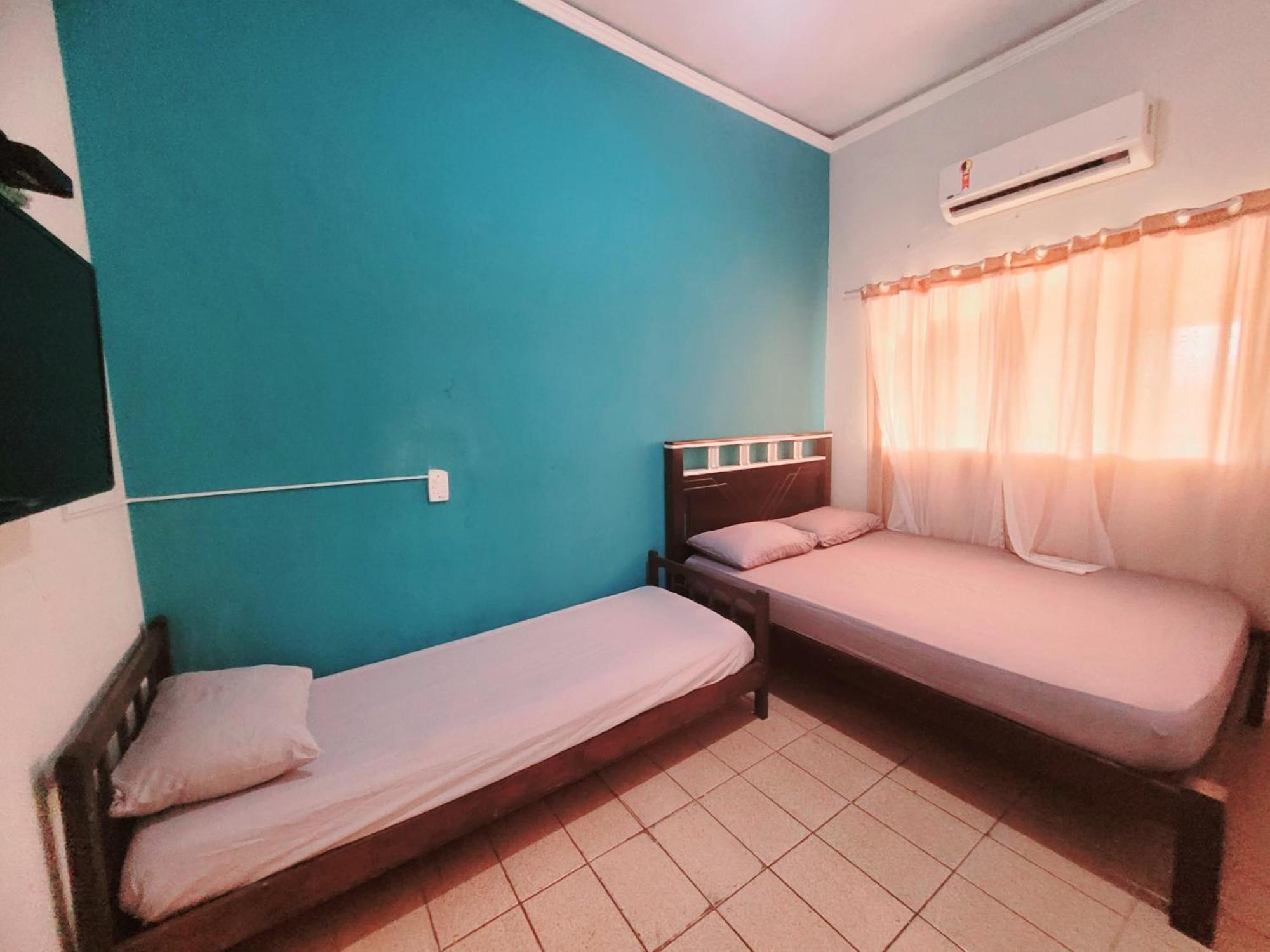 Hostel Sion - Apartamentos Itanhaém Екстериор снимка